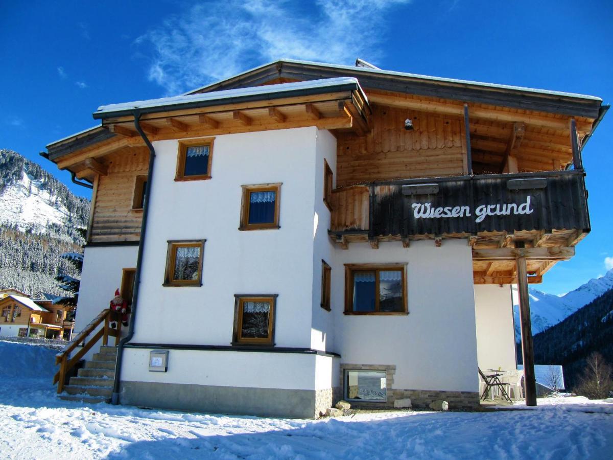 Aparthotels Berwang / Haus Wiesengrund ภายนอก รูปภาพ