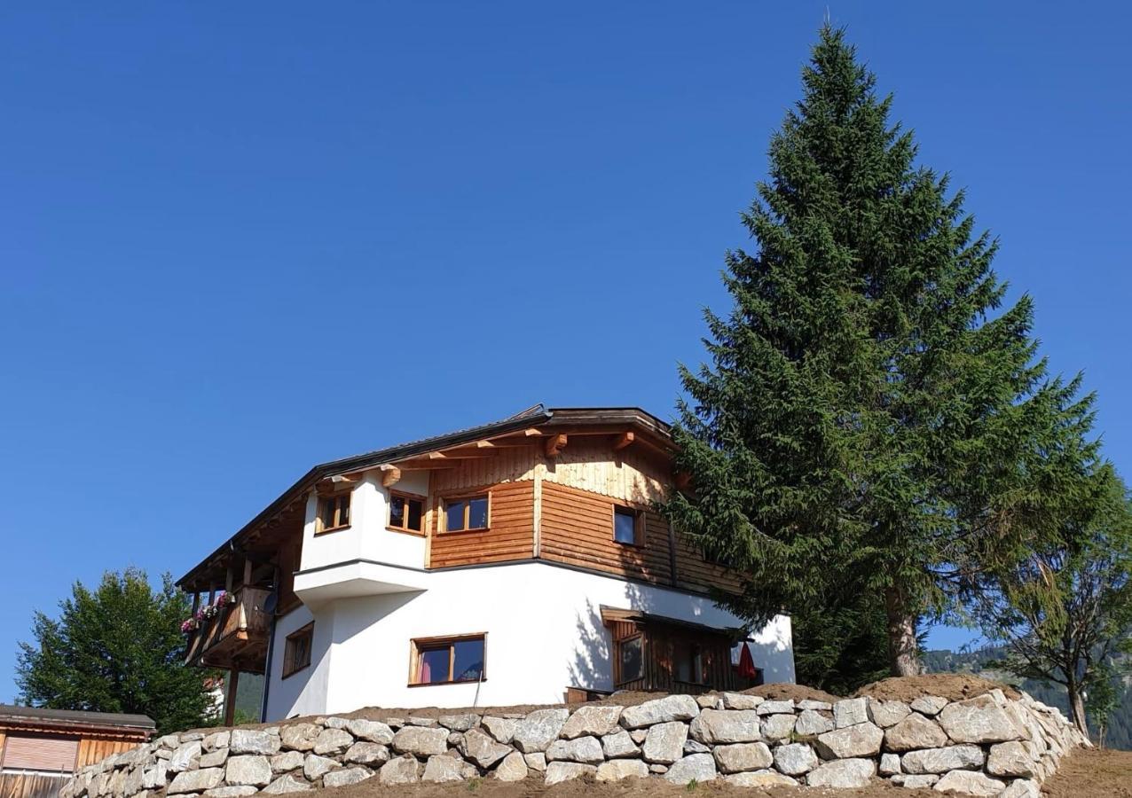 Aparthotels Berwang / Haus Wiesengrund ภายนอก รูปภาพ