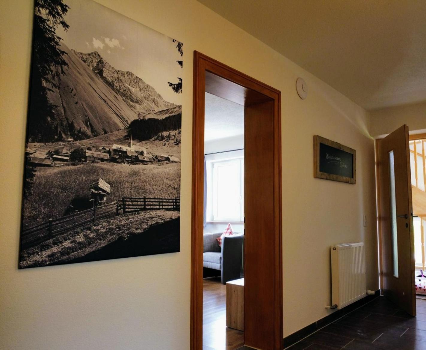Aparthotels Berwang / Haus Wiesengrund ภายนอก รูปภาพ