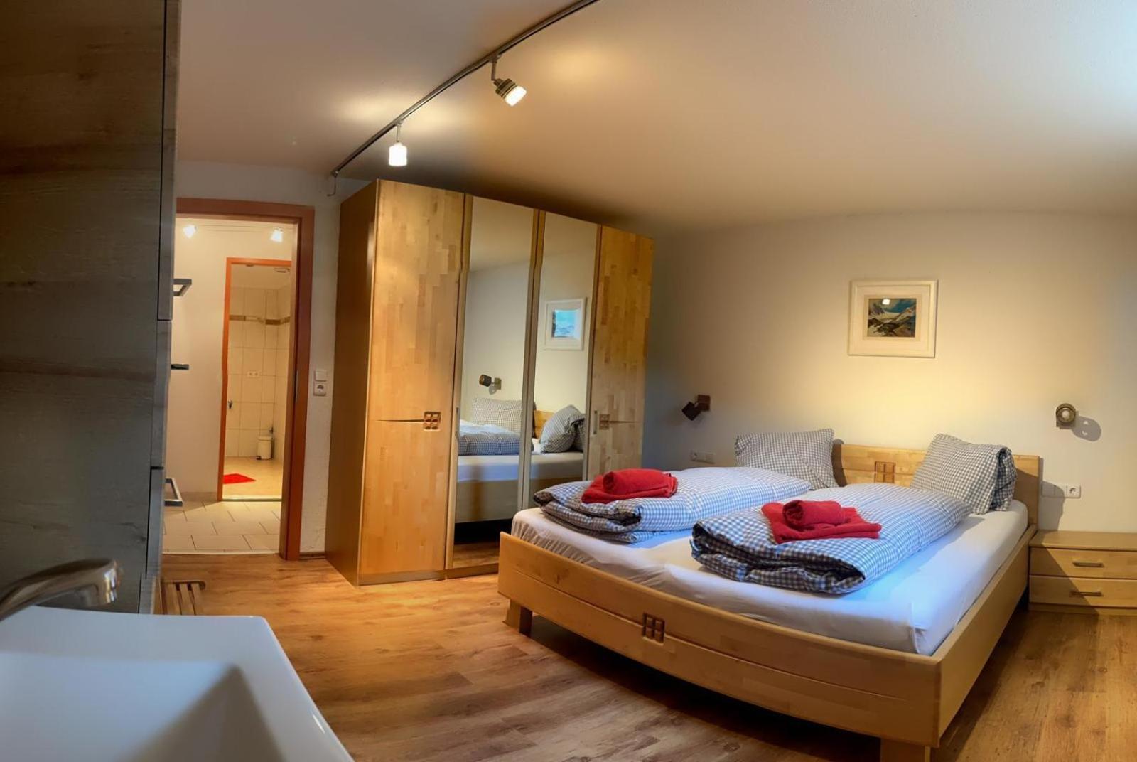 Aparthotels Berwang / Haus Wiesengrund ภายนอก รูปภาพ